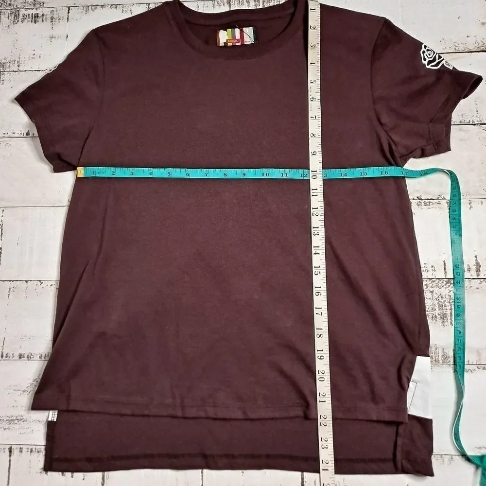 Bench Mark Tee - Picture 5 of 6